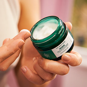 1017964_EDELWEISS_SMOOTHING_DAY_CREAM_50ml