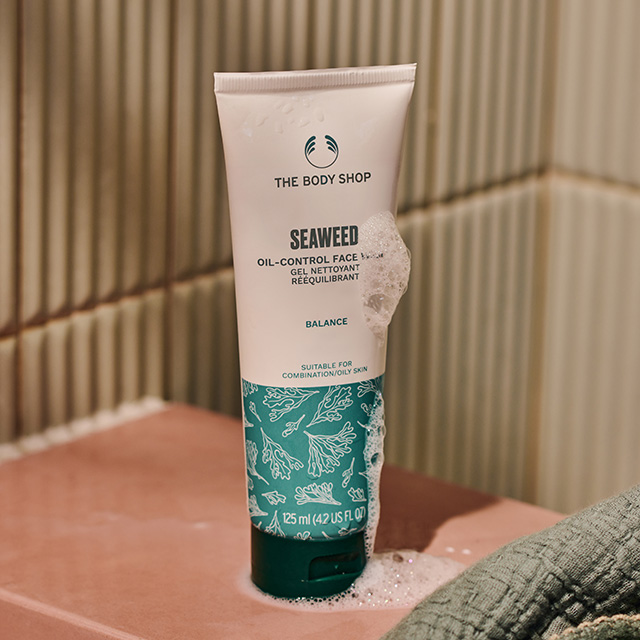 1026860_Seaweed_Gel_Cleanser_125ml_SILV_INAEHPS237-2_3