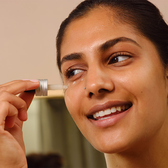 1027212_EYE_SERUM_VITAMIN_C_10ML_GOLD_INAEUPS159