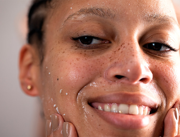 1087178_DOL_Liquid_Peel_GOLD_INECMPS502