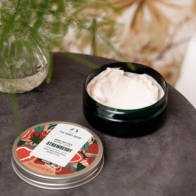 1097360_BODY_BUTTER_STRAWBERRY_200ML_A0X_SILVER__1