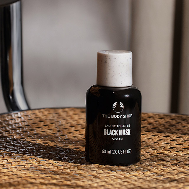 201120_CORE_FRAGRANCE_BLACK_MUSK_0001_100pc