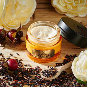 OILS_OF_LIFE_REVITALISING_FACE_CREAM_4_INASODA017